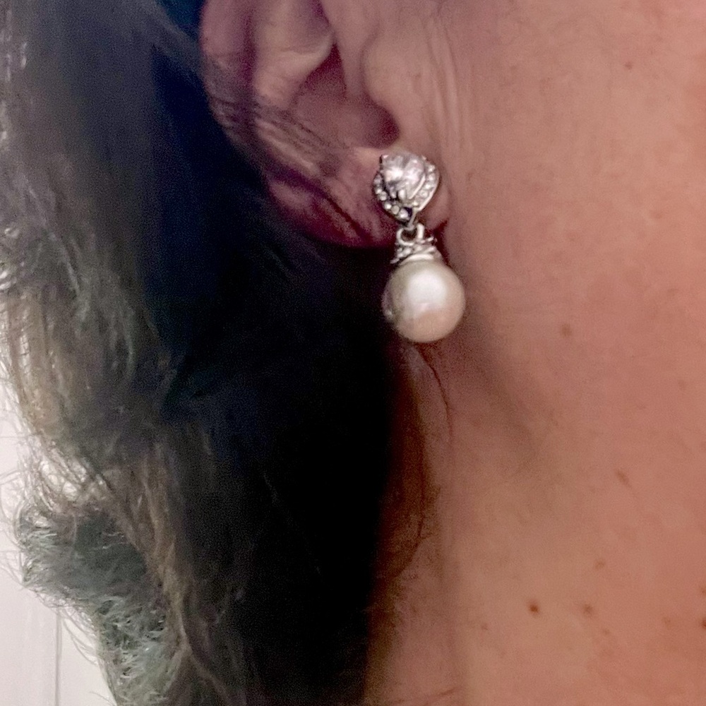 Spring Street Pearl and Cubic Zirconia Drop Earrings, New With Tags - Picture 13 of 16